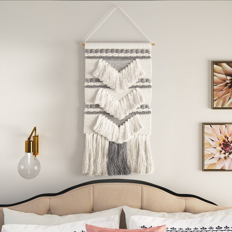 Wall tapestry with discount rod